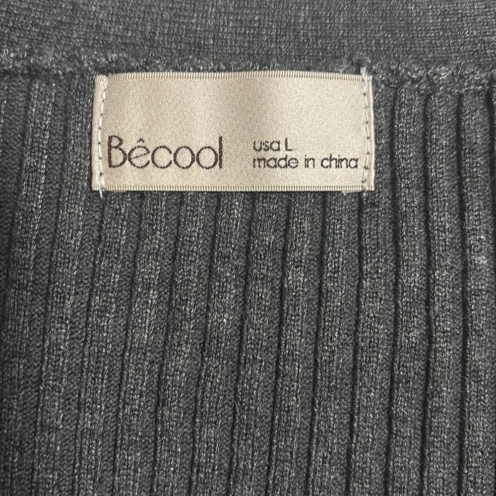 NEW Cropped Cardigan V-Neck Button Down Slim Women Top L Gray - Picture 3 of 5
